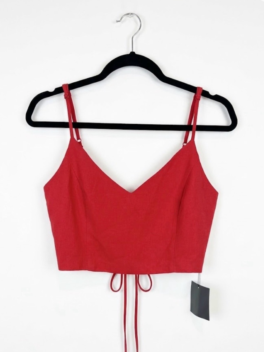 Lulu's Red V-Neck Tie-Back Crop Camisole